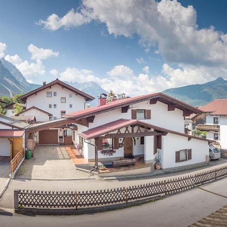 Chalet Holzerstubn Ehrwald Dış mekan fotoğraf