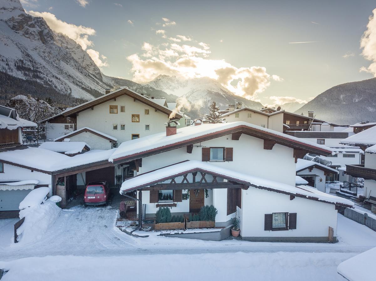 Chalet Holzerstubn Ehrwald Dış mekan fotoğraf
